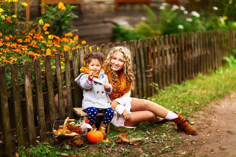 Кот подглядывает.. фото превью