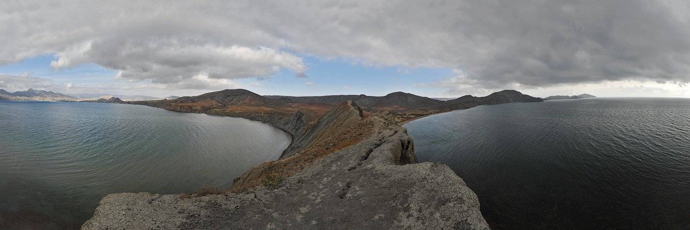 , Олег Логунов