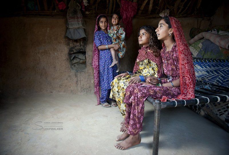 Asia, Child, Children, Cry, Genre, India, Indian, People, Portrait, Village, Woman, Women Hieroglyphics stone tablets from India фото превью