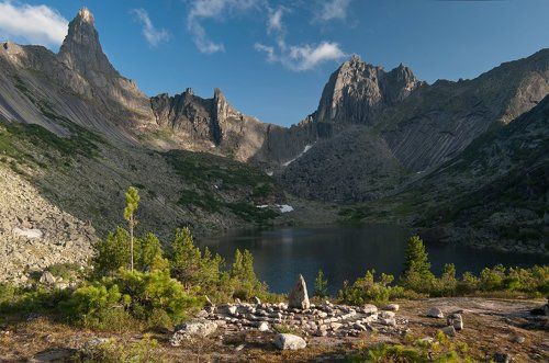 Пики над озером Горных Духов