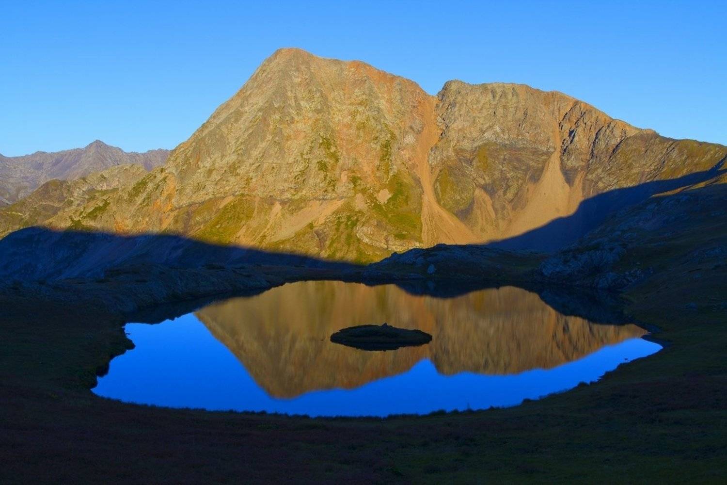 Аишхо, Кавказ, Кавказский заповедник, Клумбочка, Озеро, Осень, Перевозов Александр