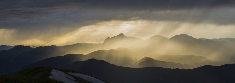 Золотое свечение фото превью