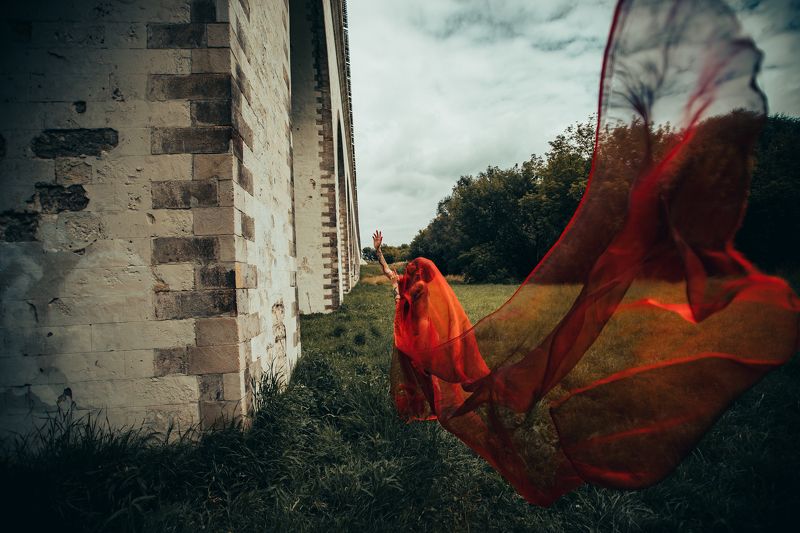 органза, ветер, ню, девушка Ветер дует фото превью