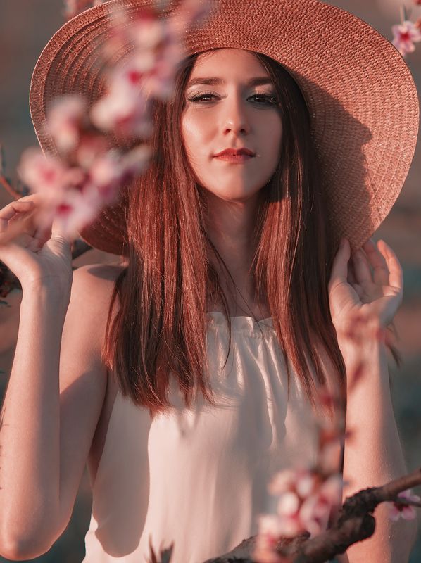 Elvira фото превью