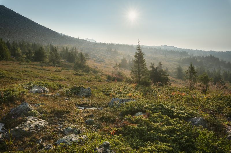 Раннее утро. Хребет Большой Нургуш. фото превью