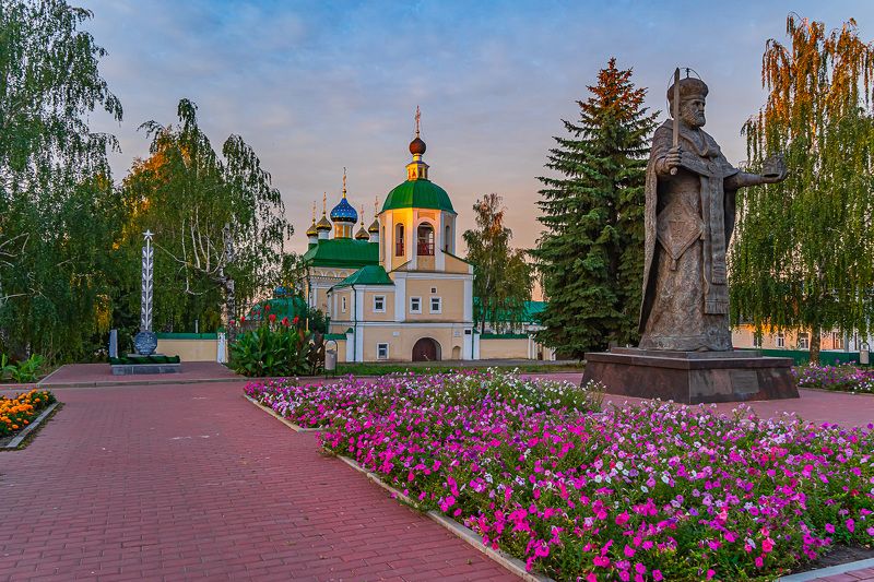 Ливны. Площадь Булгакова. фото превью