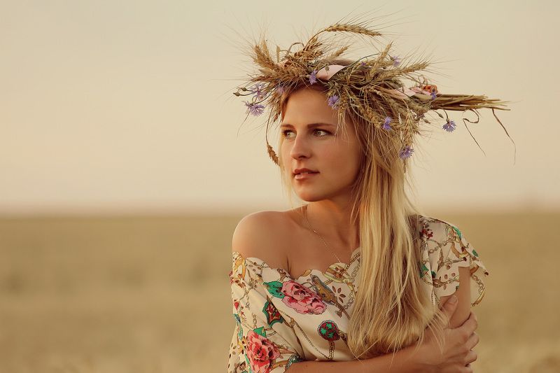 В поле фото превью