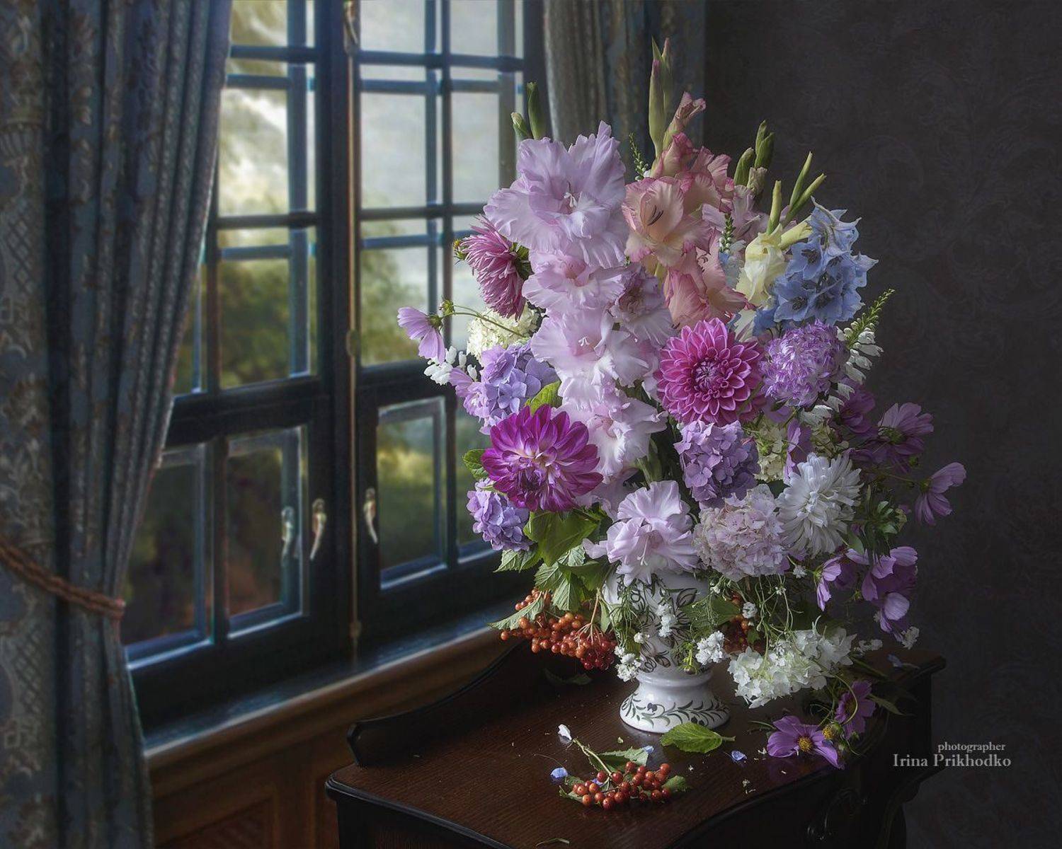 натюрморт, цветы, букеты, интерьер, садовые цветы, Приходько Ирина