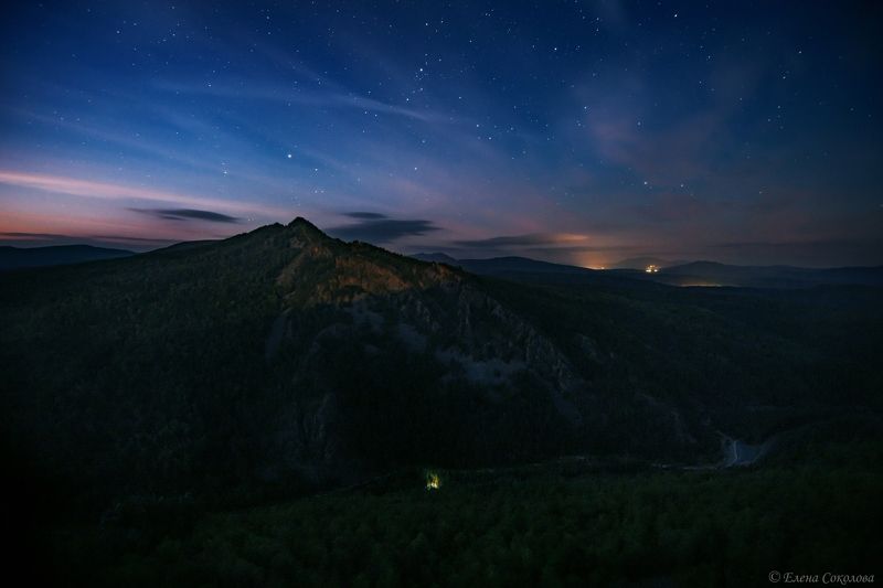 караташ, зубы шурале, айгир, горы, закат, вечер, пейзаж, осень, ночь, звезды Звездная ночь на хребте Караташ фото превью