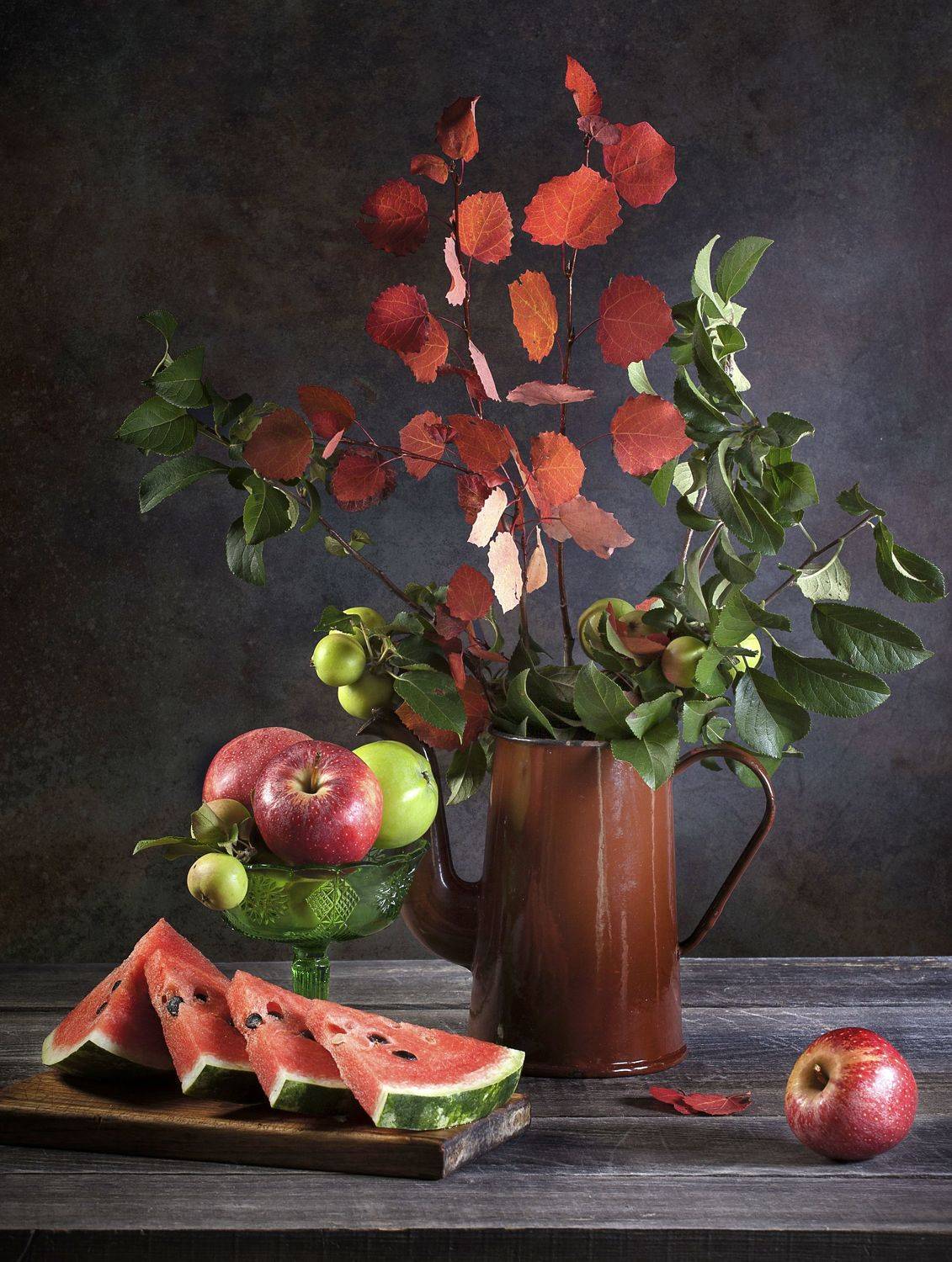 арбуз, яблоки, вазочка, ветки осины. яблони., Татьяна Попова