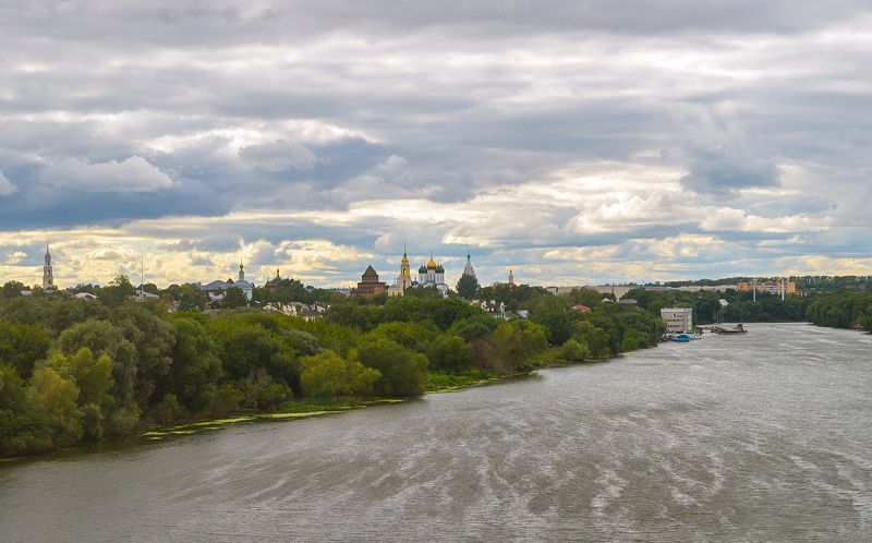 Осенний вид на старую Коломну фото превью
