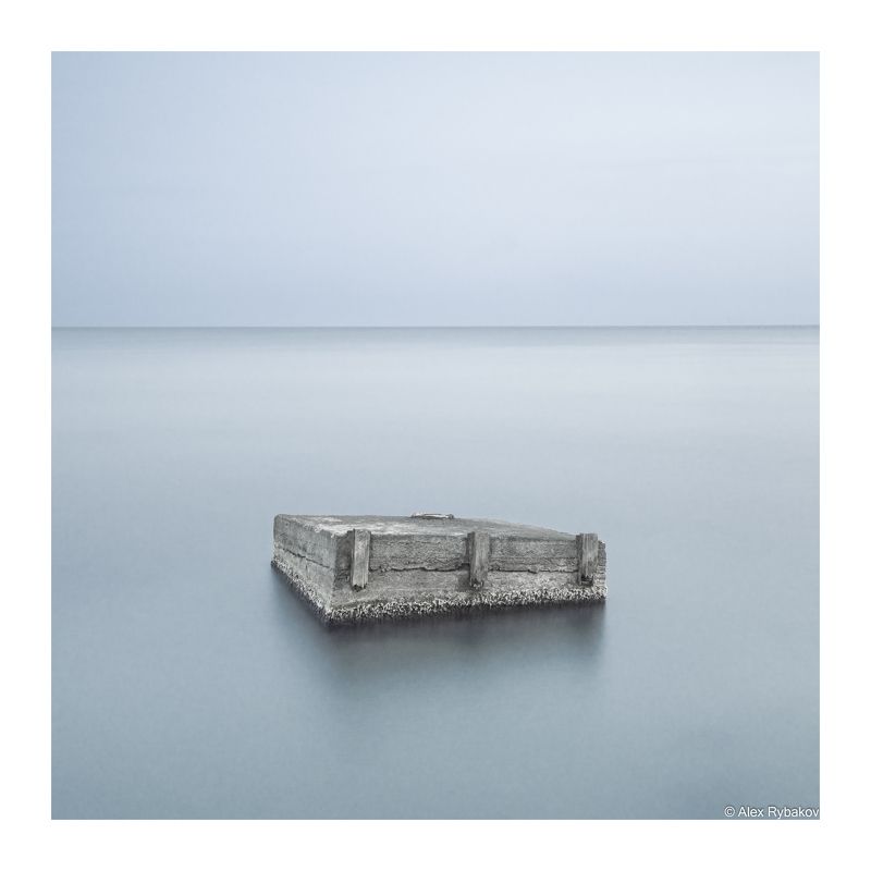 Чемодан фото превью