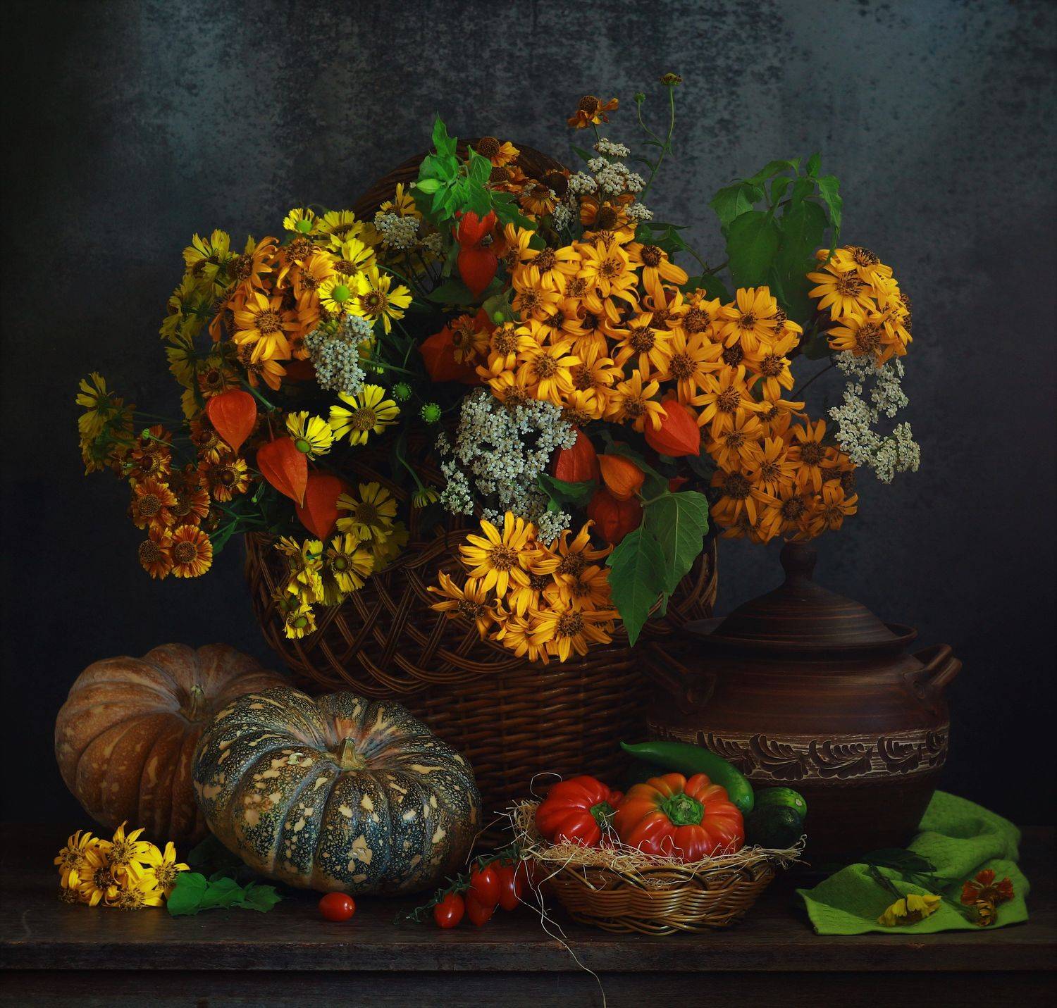 , Людмила Хрусталева*