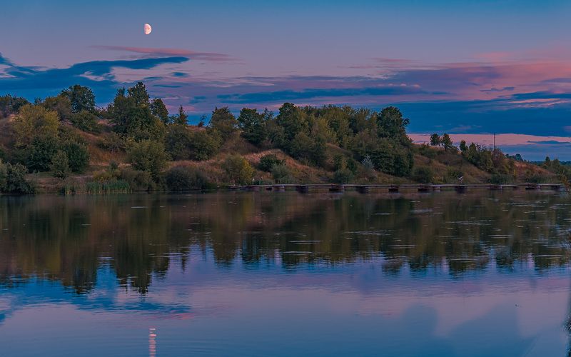 Восход Луны на реке Ливенка фото превью