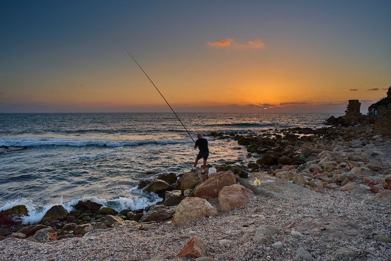 Закат на Средиземном море фото превью