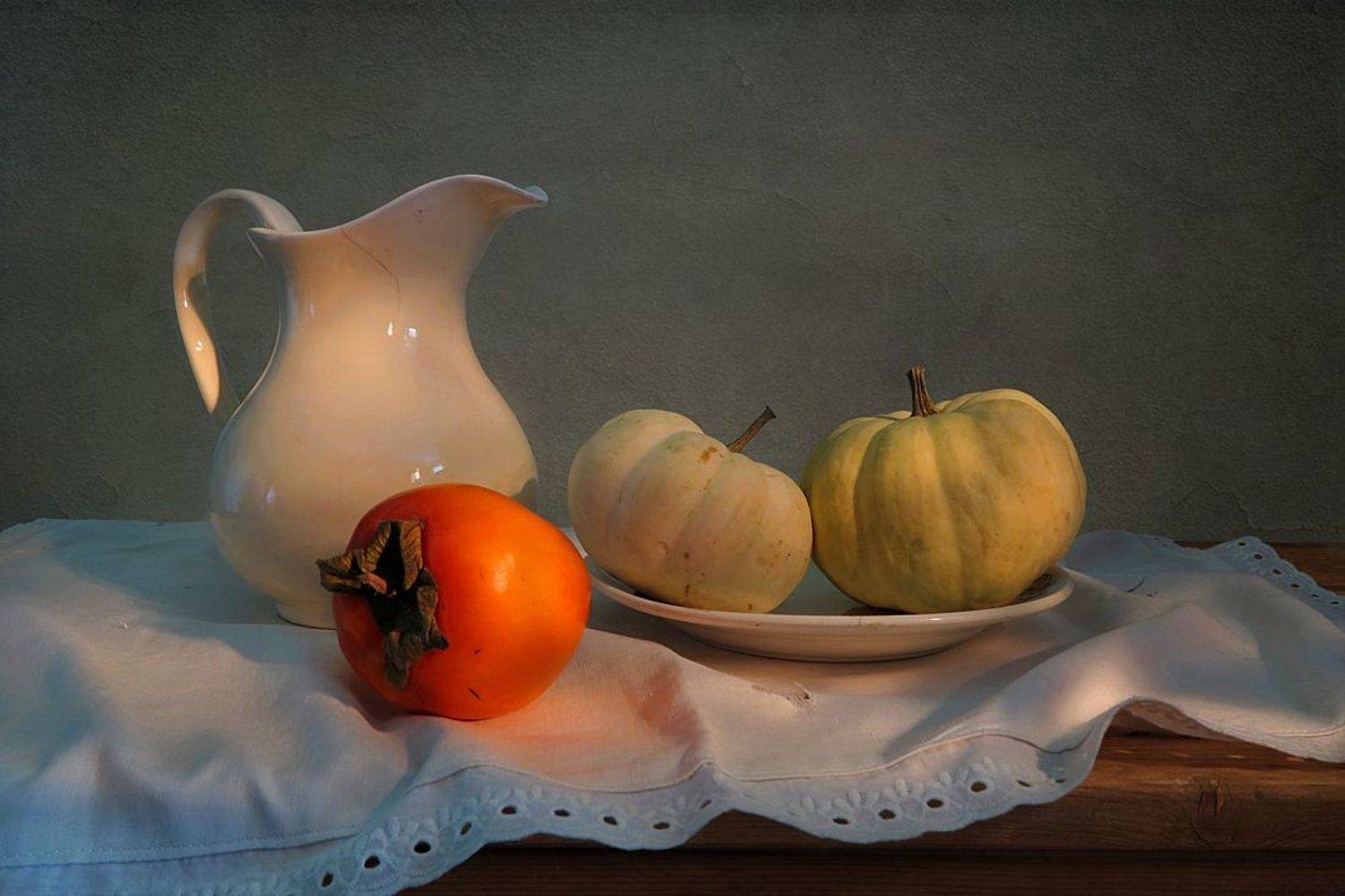 натюрморт,хурма,кувшин,тыквы,тарелка,салфетка, Алла Шевченко