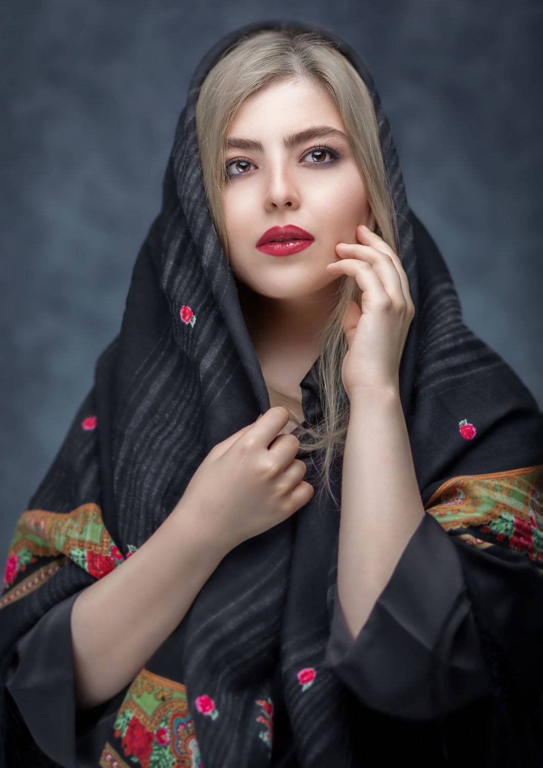 #پرتره#دختر, Hasan Nazari