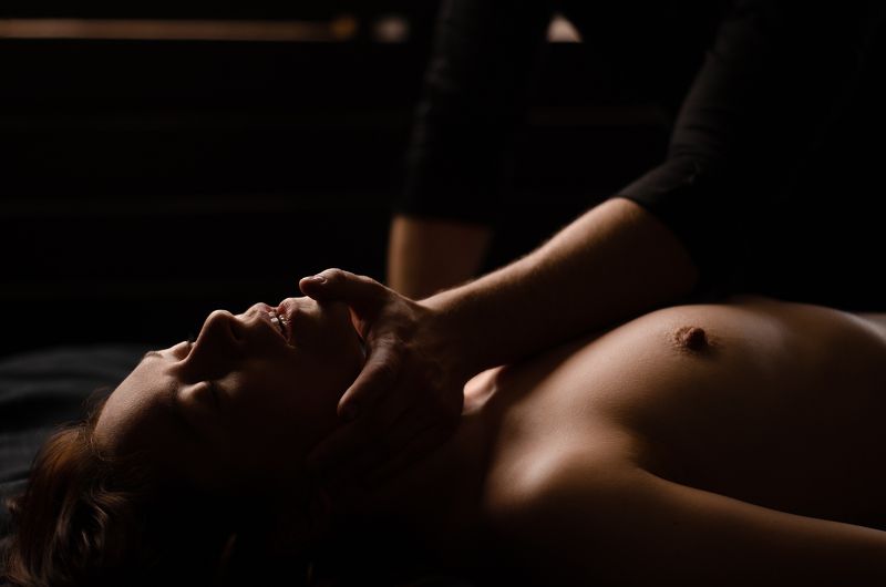 artisticnude, artnude, breasts, couple, girl So much warmth in his touch фото превью