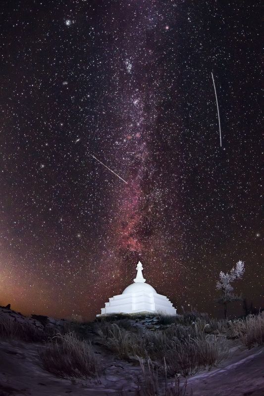 Ночь, Млечный путь, Байкал, оной, буддизм  Путь просветления  фото превью