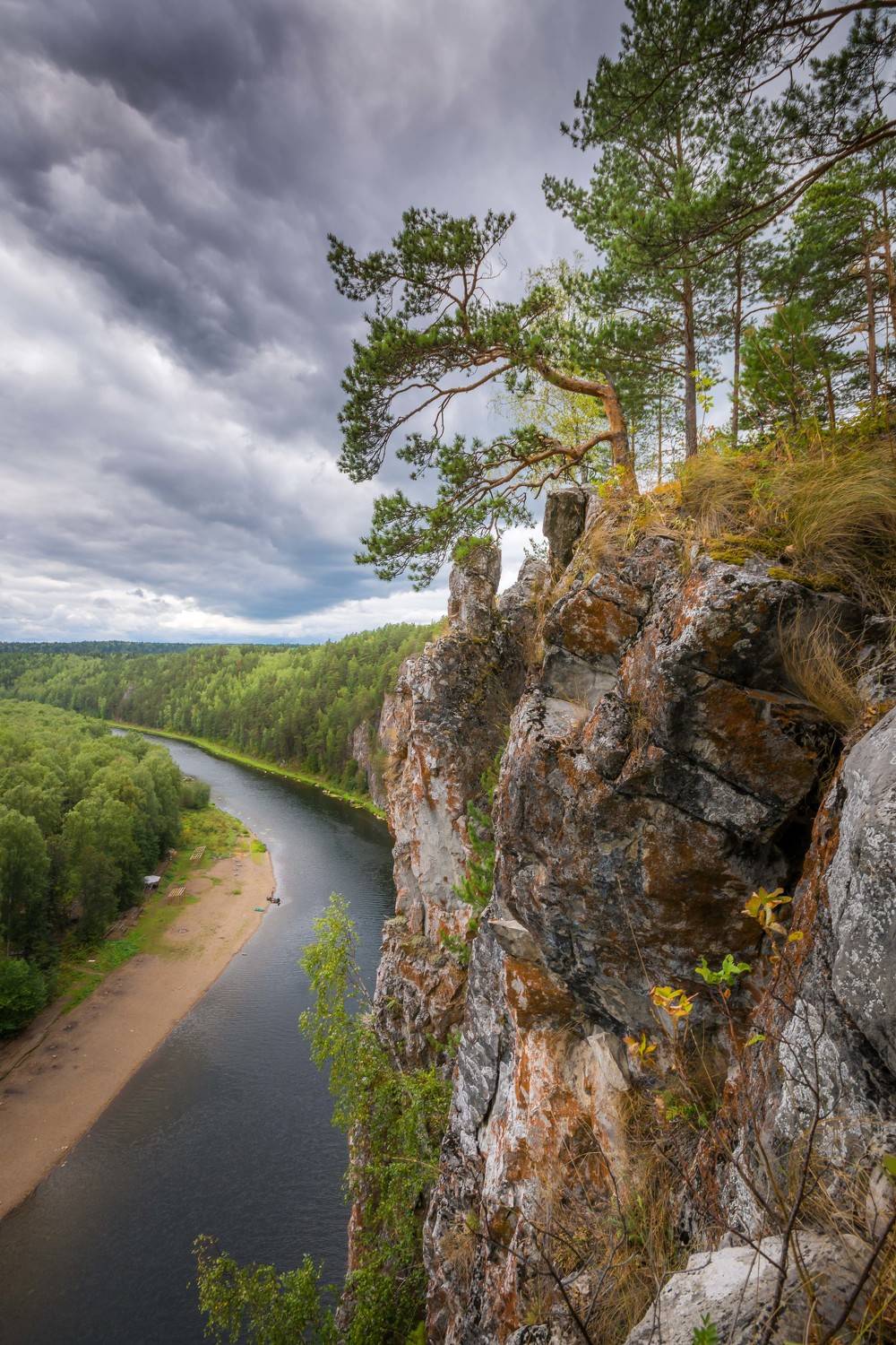 река чусовая скалы урал горы тучи, Жданов Дмитрий