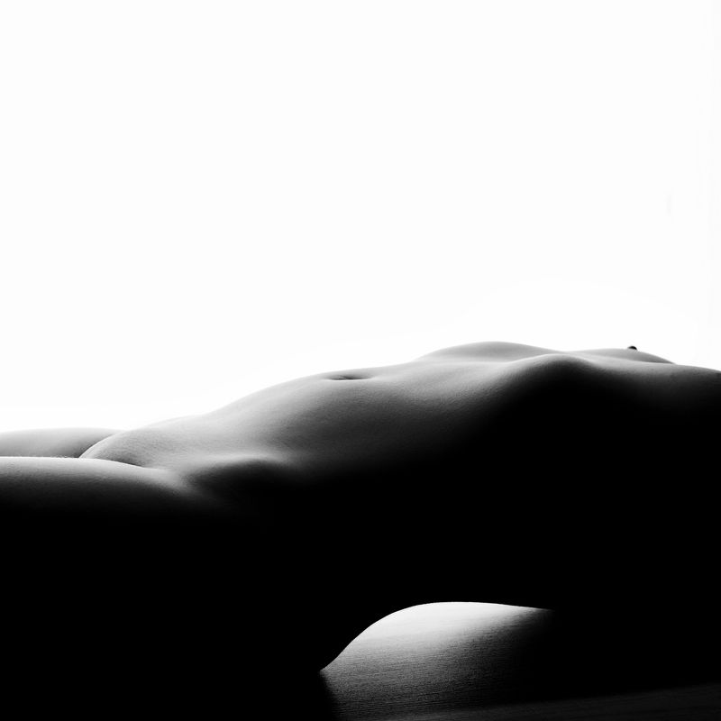 девушка,студия,ню  фото превью