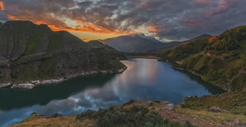 Утренний сон озера Гижгит фото превью