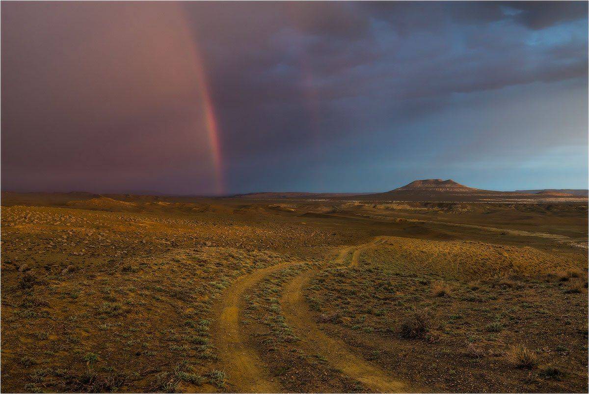 казахстан. мангистау. шергала. шеркала. лев гора. дождь. гроза., Кутыгин Эдуард