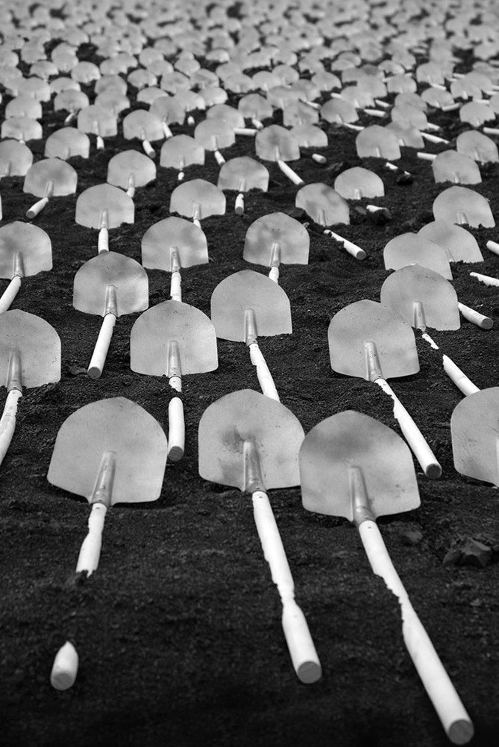 Белое, Инсталляция, Искусство, Концепция, Лопата, Символ, Уголь, Чб, Черное, Дмитрий Антипов