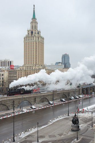 На всех парах.