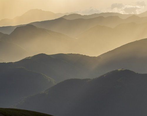 Туманный горы Кавказа