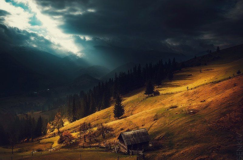 Маленькая деревня на горе фото превью