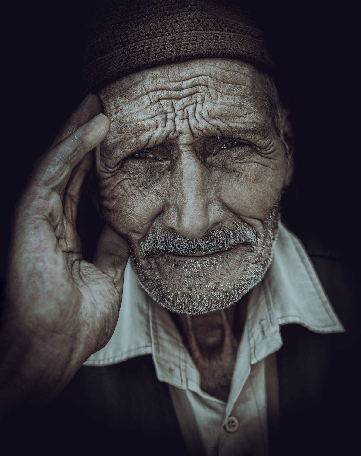 nikon, Ali Ali Sabih Kadhim