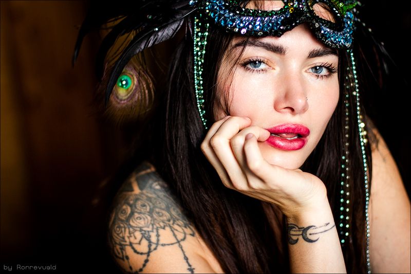 girl,woman,eyes,beauty,portrait,fashion,light,девушка,портрет,москва,свет, глаза Ди фото превью