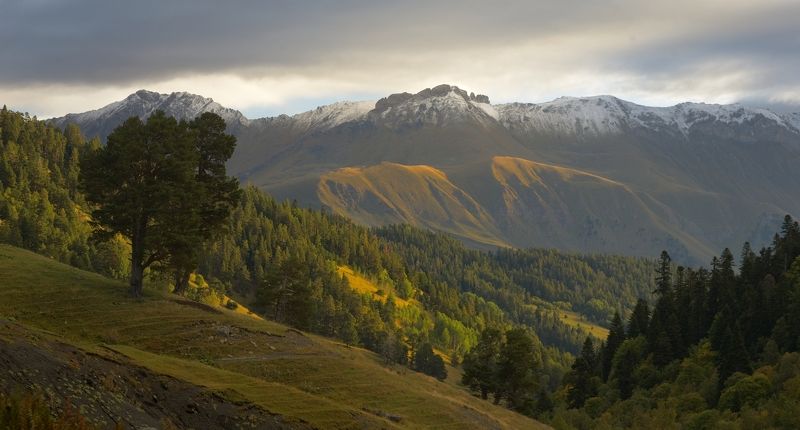 Утро в горах фото превью