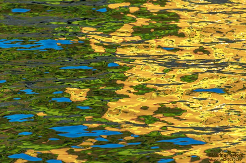 город, абстракция, акваабстракция, акваграфика, отражение, отражение на воде, парейдолия,петербургские акварели, nikon Календарь природы. Акваграфика фото превью