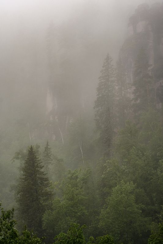 Розовые скалы.  Башкирия. фото превью