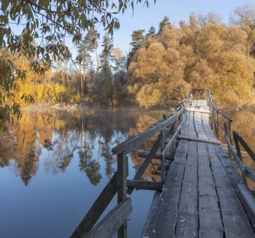 Мостик в осень