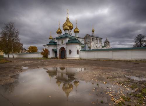 Воскресенский Угличский мужской монастырь
