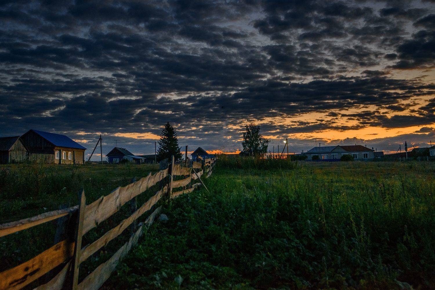 осень село ночь, Владислав Никишин