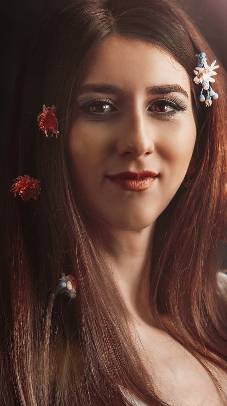 Elvira фото превью