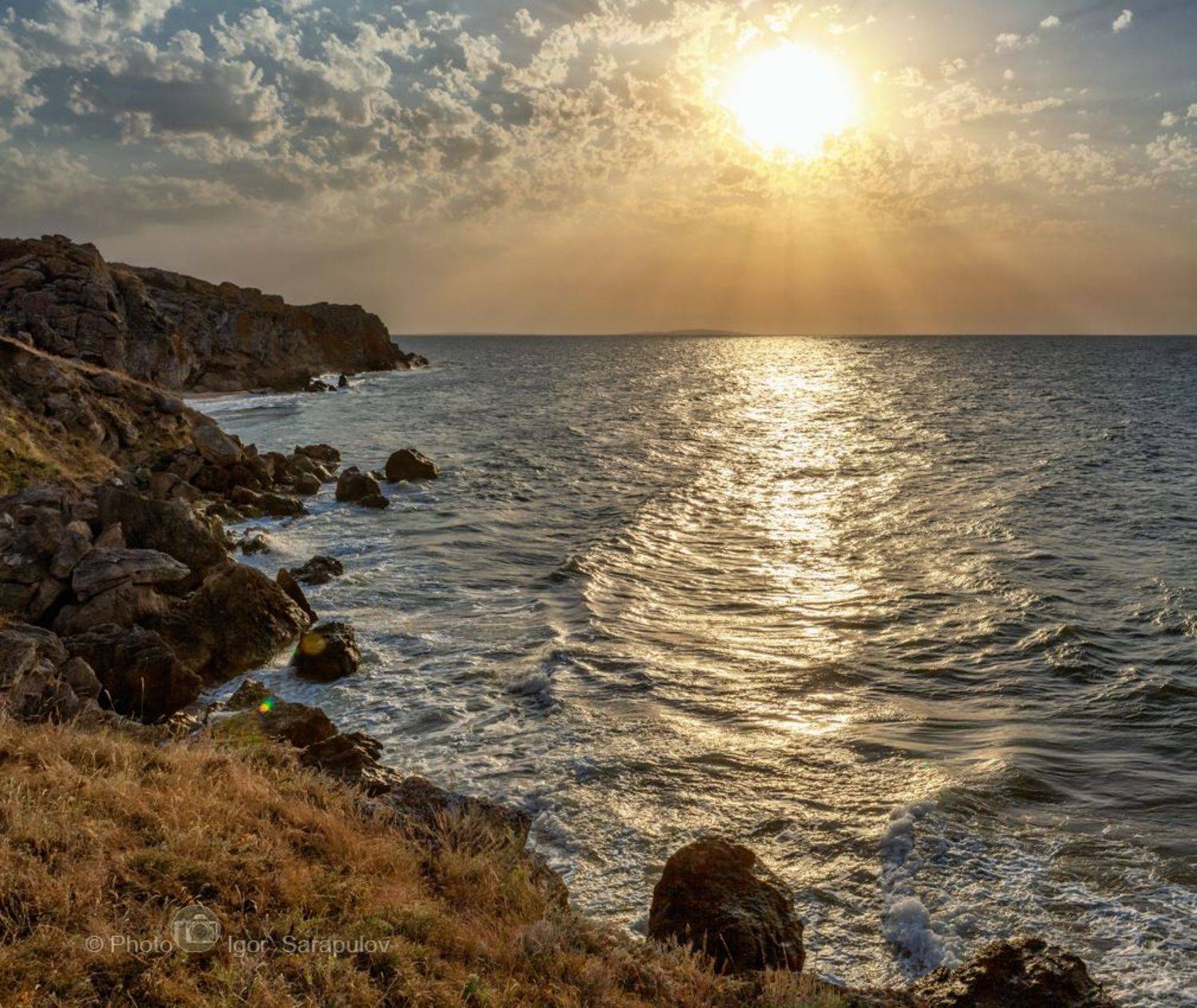 солнце, путешествия, путешествие на автомобиле, природа, прибой, пейзаж, панорама, крымское побережье, крым, караларский природном парк, закат, достопримечательности крыма, дикий отдых,  бюджетный туризм, бухта мёртвого дельфина, береговая линия, азовское, Сарапулов Игорь