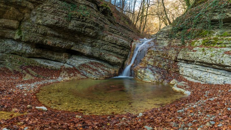 водопад, осень  фото превью