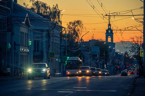 Вечер в городе