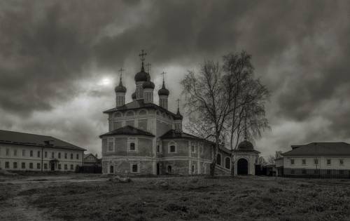 Монастырская осень