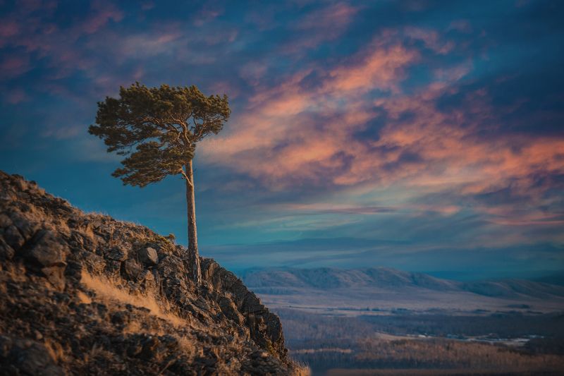 горы, закат, путешествия, красочно, урал, нурали, Вгрызаясь в горы фото превью