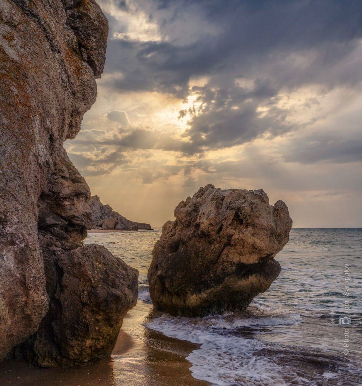тучи, небеса, солнце, путешествие на автомобиле, природный парк караларский, природа, пляж, пейзаж, панорама, небеса, лето, крым, дикий пляж, дикий отдых, генеральские пляжи, вечер, валун, бухта, азовское море, август, travel by car, live for the story,, Сарапулов Игорь