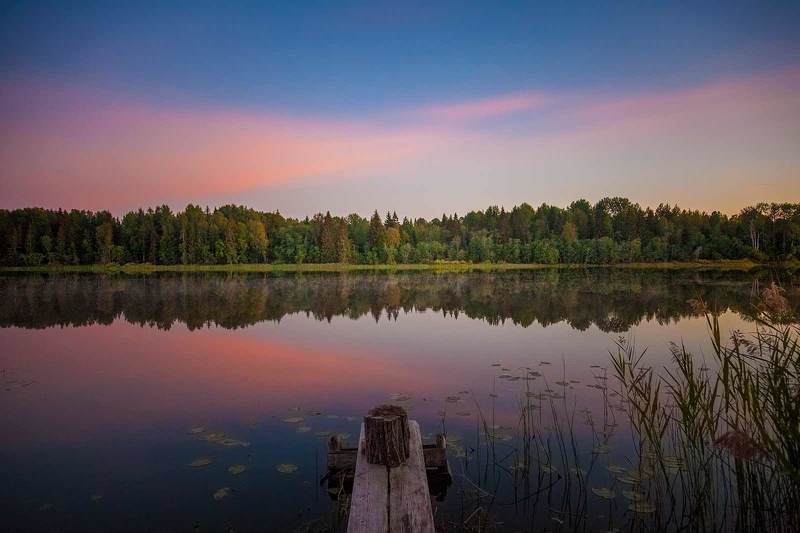 Вечернее озеро фото превью