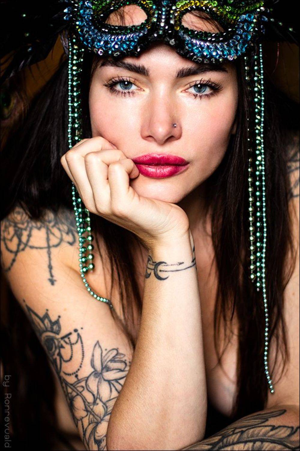 girl,woman,eyes,beauty,portrait,fashion,light,девушка,портрет,москва,свет, глаза, Ronrevuald