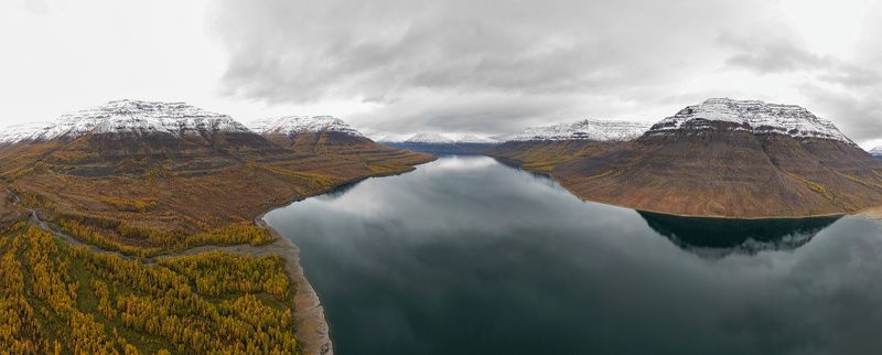 плато путорана, горы, озеро, река, снег, вершины, лиственница, осень, отражение Плато Путорана фото превью