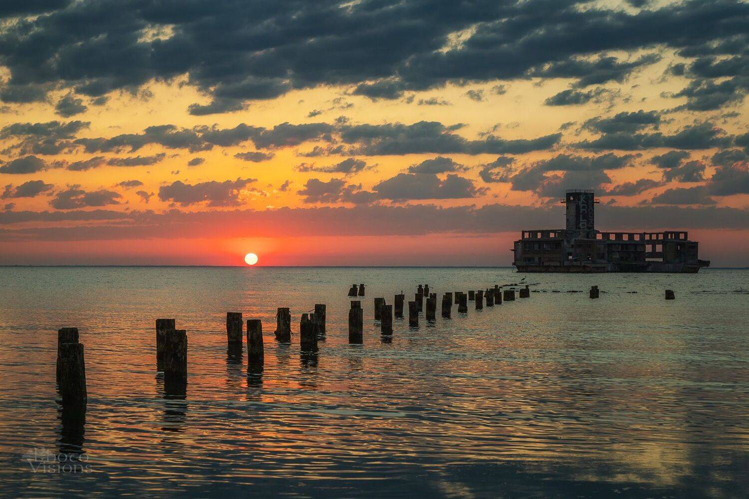 sunrise,baltic sea,seascape,abandoned,ruins,shoreline,coastline,water,sky,, Photo Visions